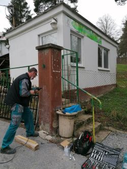 začiatok búracích prác