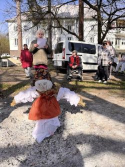 Vynášanie Moreny - rozlúčka s pani Zimou na Bôriku